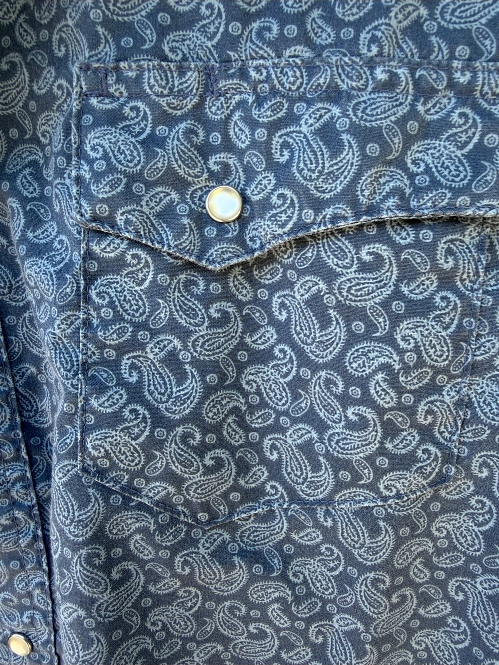 Wrangler Blue Paisley Button-Front Western Shirt - Picture 4 of 7
